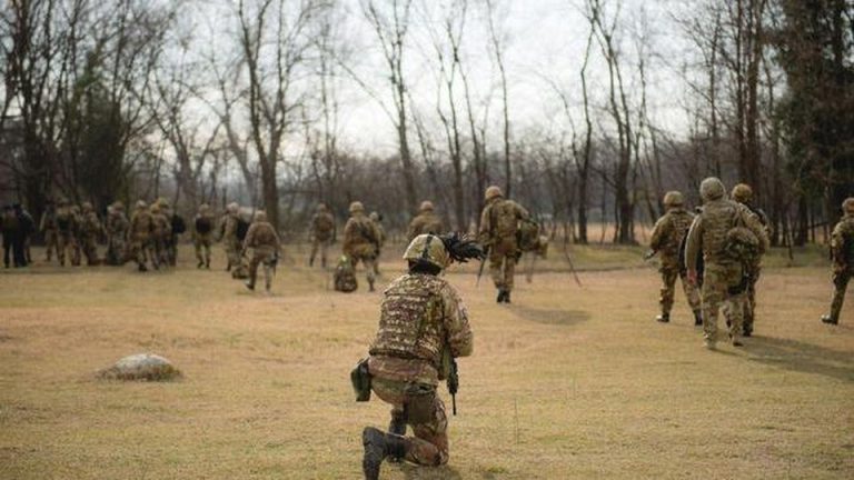 Solbiate Olona (Varese), esercitazione di militari di 18 Paesi della Nato