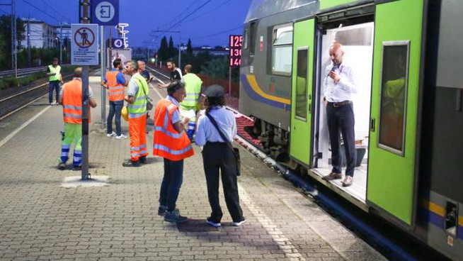 Donna finisce sotto un treno e muore alle porte di Roma. Aperta inchiesta