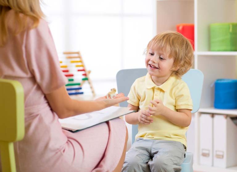 Logopedia e neuropsichiatria infantile, interviene l’associazione culturale “Donna”