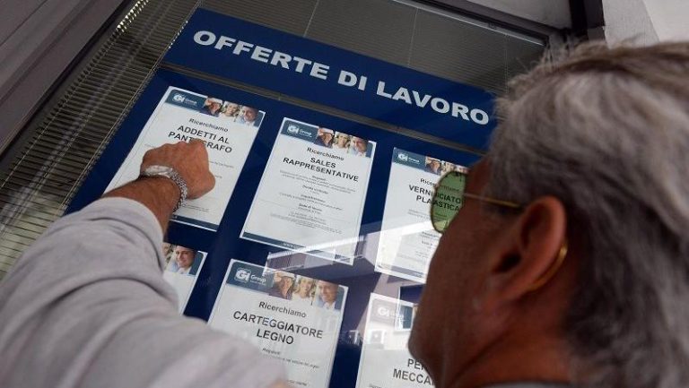 Istat: tra luglio e settembre persi 60mila posti di lavoro