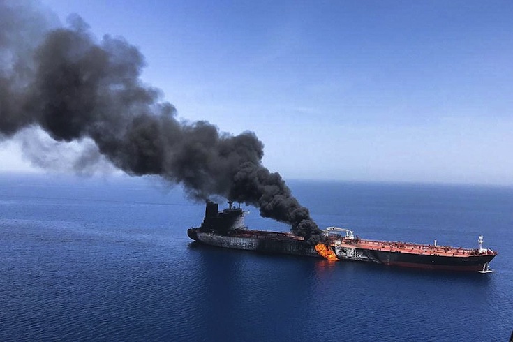 M.O: petroliera iraniana a largo di Gedda colpita da un missile