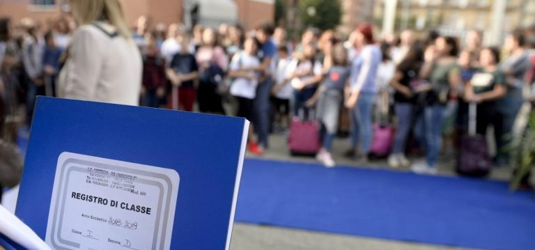 Sassari, manca l’insegnante di sostegno e la madre ritira la figlia disabile dalla scuola