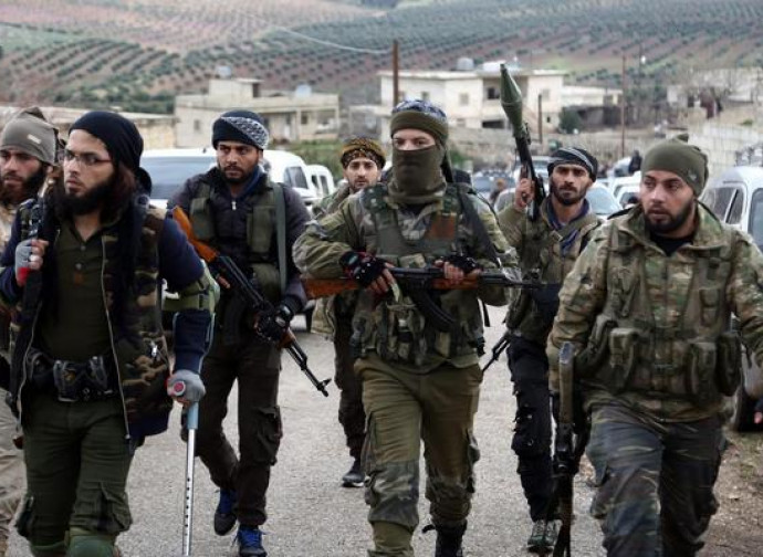 I Curdi pronti a resistere all’attacco dei turchi nella Siria del nord