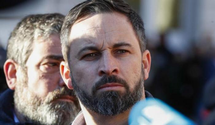 Spagna, per il leader dell’estrema destra Santiago Abascal i separatisti catalani vanno messi fuori legge