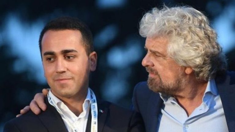 Caos M5S, vertice tra Luigi Di Maio e Beppe Grillo. Per il capo politico non si sono problemi: “Siamo d’accordo su tutto”. La base invece è in rivolta