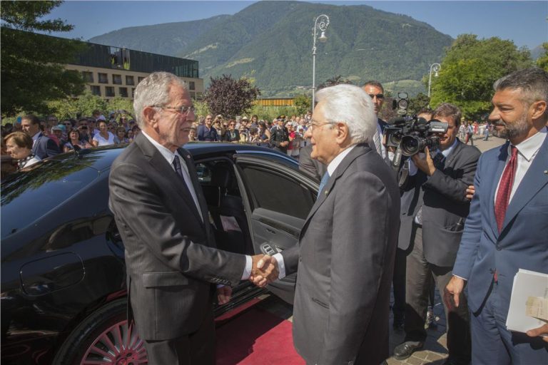 Alto Adige: incontro tra il presidente Mattarella e il collega austriaco Alexander Van der Bellen