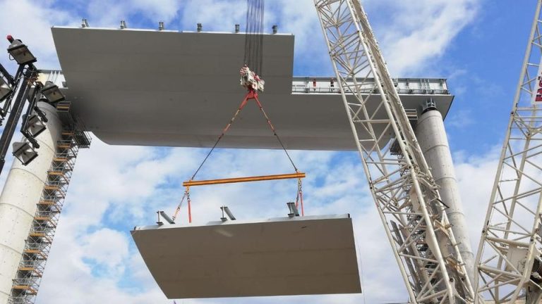 Genova, entro questa settimana sarà completato il terzo impalco del nuovo ponte