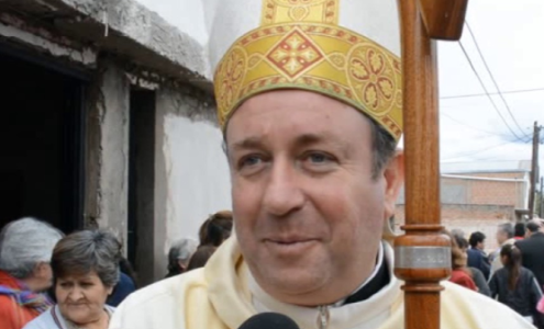 Vaticano, mandato di arresto dalla magistratura argentina per monsignor Gustavo Zanchetta: il reato è abusi sessuali