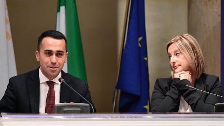 Caos M5S, Roberta Lombardi critica Luigi Di Maio: “Come capo politico ha fallito”. In Calabria il candidato sarà Francesco Aiello