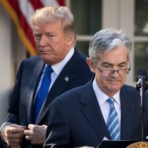 Usa, il presidente Trump dice a Powell (Fed): “I tassi sono troppo alti”