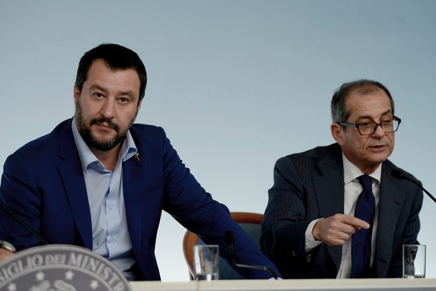 Mes, parla l’ex ministro Tria: “Credo che Salvini sapesse dell’accordo per il fondo salva Stati”