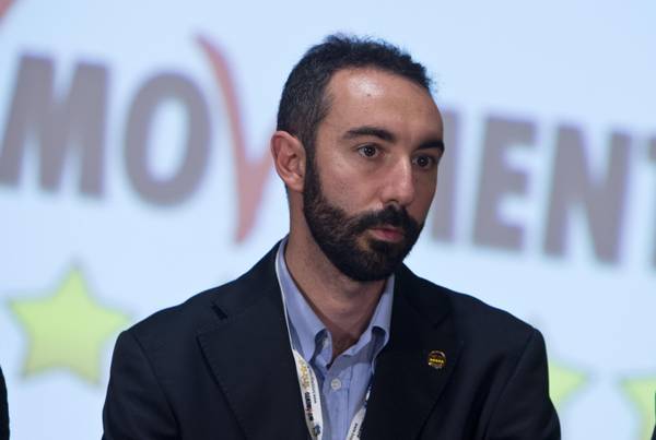 Inchiesta sulla sanità del Lazio, parla Davide Barillari (M5S): “Non sono indagato, è una fake news”
