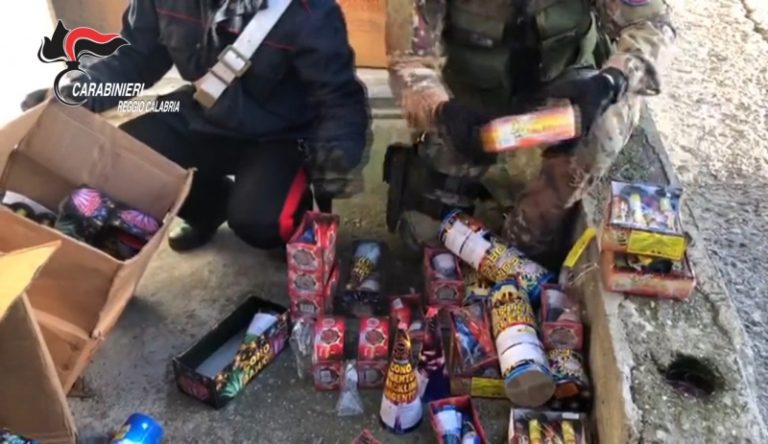 Reggio Calabria, sequestrata una tonnellata di botti di Capodanno: un arresto e una denuncia
