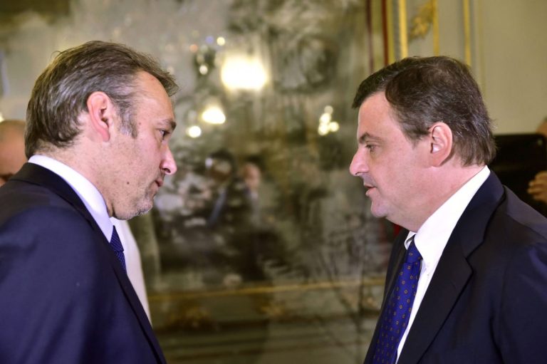 Politica, ecco il movimento di Carlo Calenda e Matteo Richetti: si chiama “Azione”