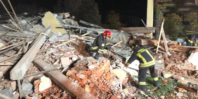 Esplosione alla cascina di Quargnento: è stato il proprietario, ha confessato dopo 10 ore di interrogatorio: “L’ho fatto per intascare l’assicurazione”