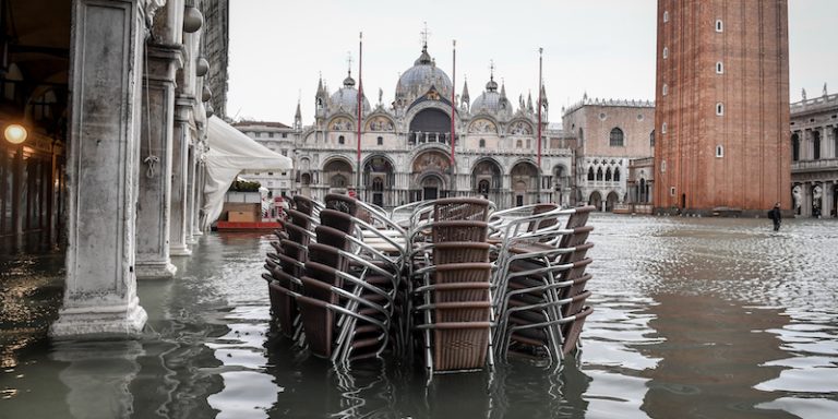 Venezia, firmata l’ordinanza per l’utilizzo dei primi 20 milioni di euro stanziati per l’emergenza acqua alta