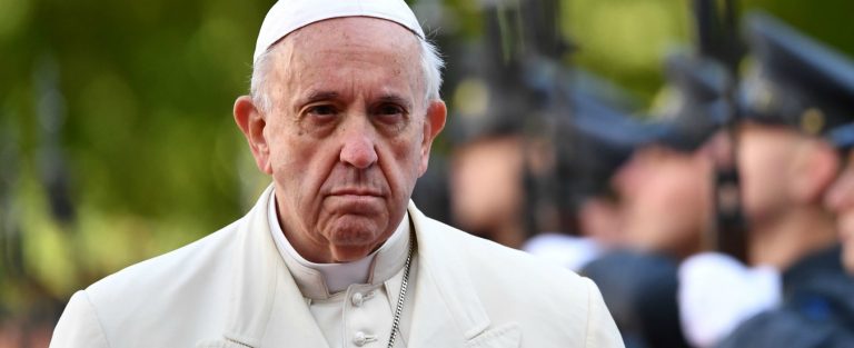 L’ira di Papa Francesco: “Bandire dalla faccia delle Terra ogni tipo di abuso sui minori”