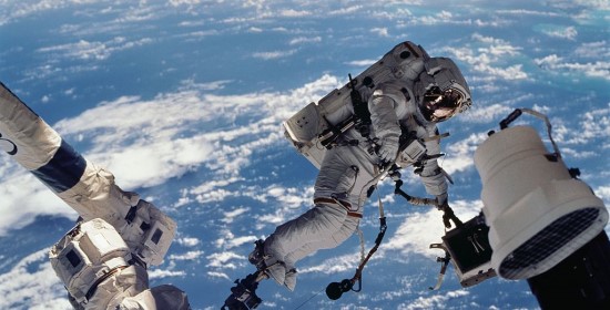 Le nuove immagini delle passeggiate spaziali di Luca Parmitano