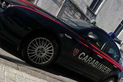 Castelnovo (Reggio Emilia), violenta per anni il figlio di amici di famiglia: arrestato artigiano di 58 anni