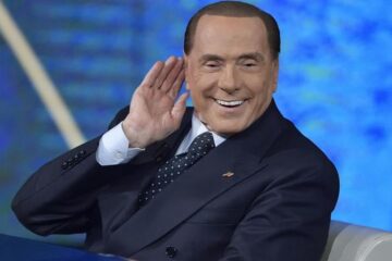 Politica, Silvio Berlusconi si conferma il più ricco in Parlamento
