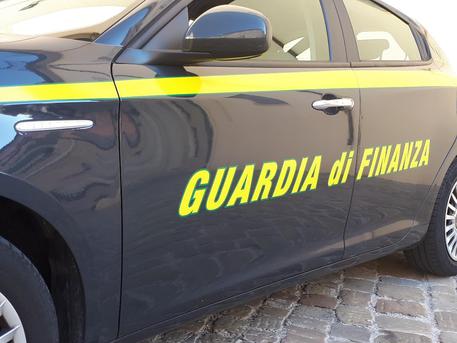 Rimini, prende il reddito di cittadinanza ma possiede un albergo: denunciato un 70enne