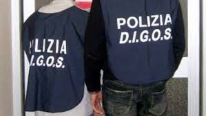 Toscana, blitz della polizia a Siena e Firenze contro l’estrema destra: 12 persone indagate