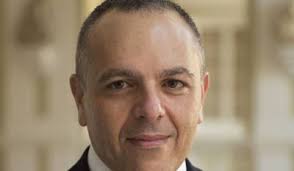 Colpo di scena nelle indagini per l’omicidio di Daphne Caruana Galizia: arrestato l’ex capo dello staff del premier maltese