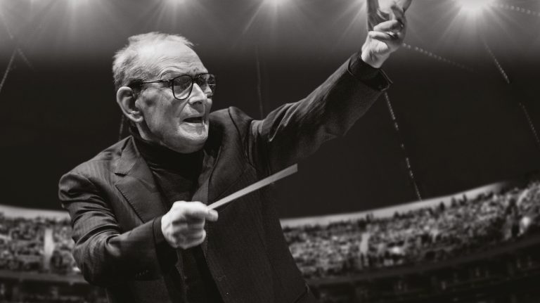 Musica, il prossimo anno il maestro Ennio Morricone dirigerà un concerto per il Papa nell’Aula Nervi