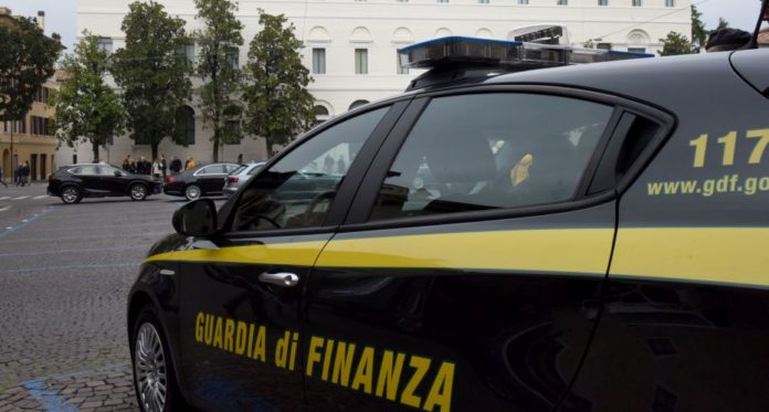 Reggio Calabria: blitz della Finanza: sequestrati beni per 200 milioni di euro: arrestati quattro imprenditori affiliati alle cosche