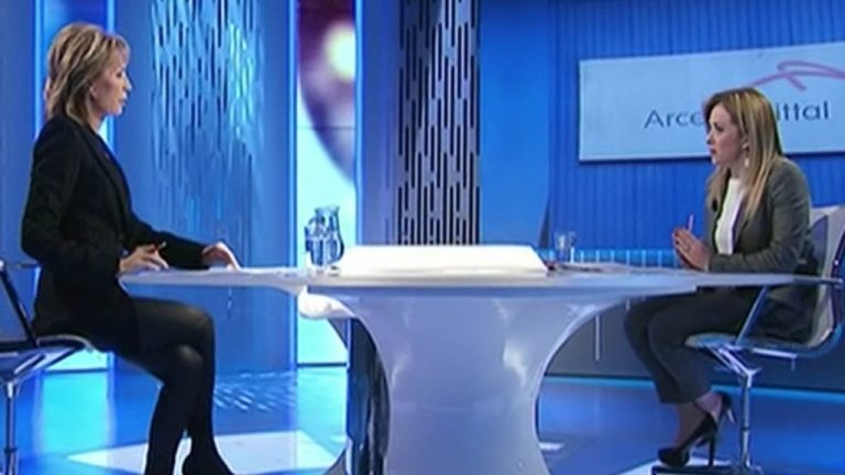 Tv, ennesima lite in diretta tra Lilli Gruber e Giorgia Meloni