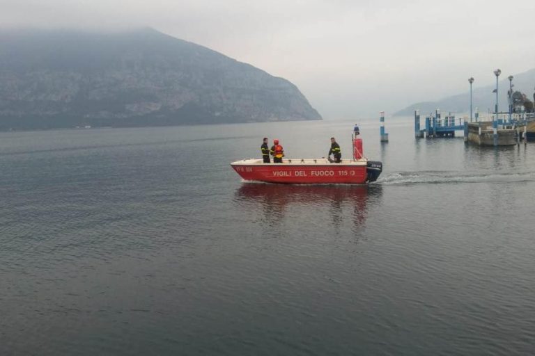 Iseo (Brescia), recuperato nelle acque del lago il corpo di un uomo