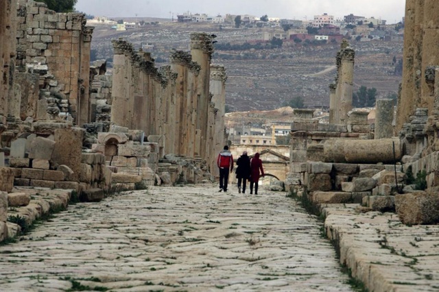 Giordania, uno sconosciuto armato di coltello ha assalito un gruppo di turisti a Jerash