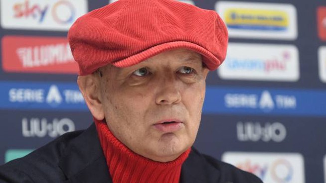 Bologna, l’allenatore Sinisa Mihajlovic parla della sua malattia: “Sono stati quattro mesi difficili e cita Vasco Rossi, io sono ancora qua”