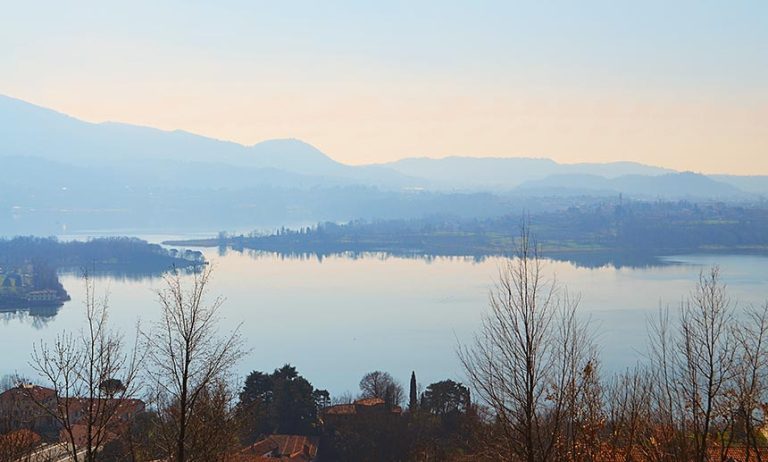 Lago di Annone Brianza (Lecco), rivenuti alcuni resti di ossa umane