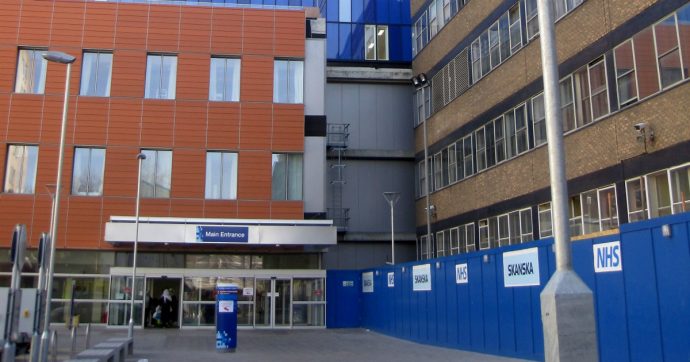Gran Bretagna, disagi per la sanità pubblica: liste d’attesa record