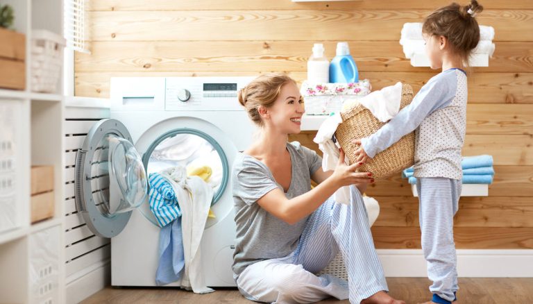 Occupazione, dati Istat: in Italia l’11 per cento delle mamme non ha mai lavorato