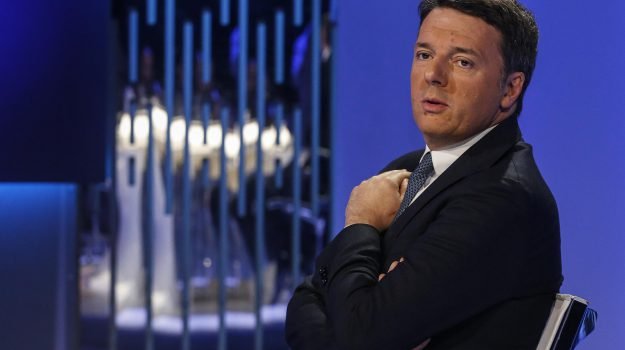 Matteo Renzi rassicura: “La tassa sulle auto aziendali non ci sarà”