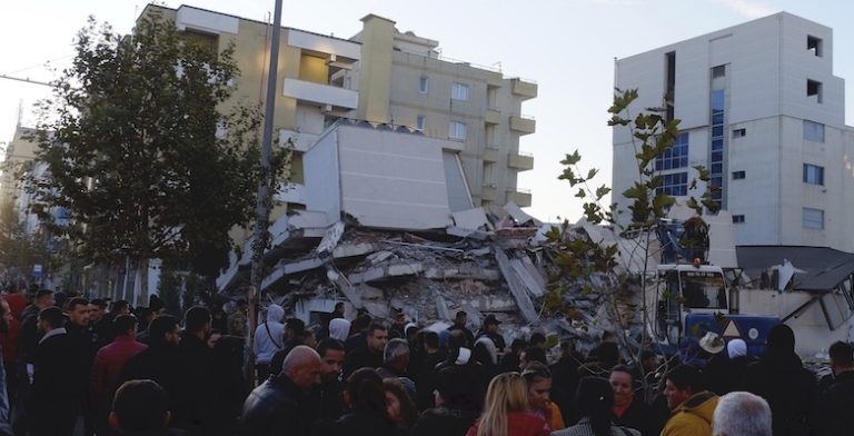 Terremoto in Albania, parla il ministro degli Esteri Di Maio: “Allo stato attuale non è coinvolto nessun italiano”