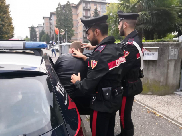 Torino di Sangro (Chieti), ennesimo caso di femminicidio: uccide la moglie in strada a bastonate. Arrestato dai carabinieri