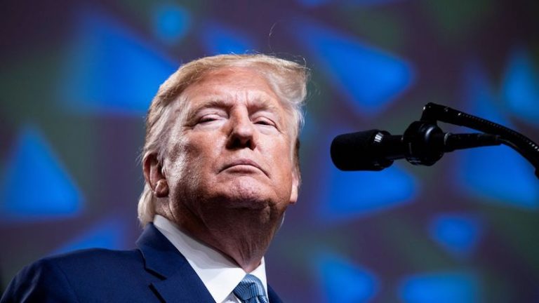 Venti di guerra fredda: il presidente Trump sostiene la protesta di Hong Kong. Pechino convoca l’ambasciatore Usa