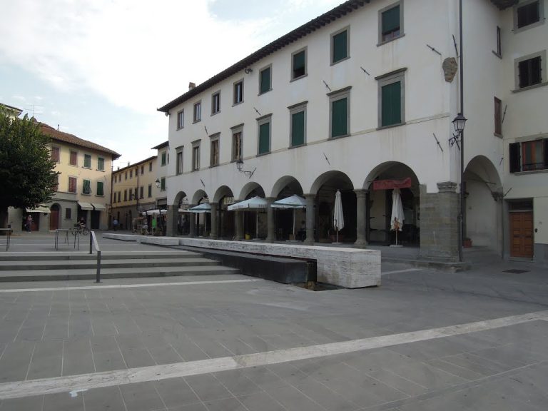 Barberino di Mugello (Firenze), il municipio è stato dichiarato inagibile dopo il terremoto