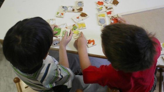 Coquio Trevisago (Varese), maestra d’asilo prende a schiaffi dei bambini: sospesa per sei mesi