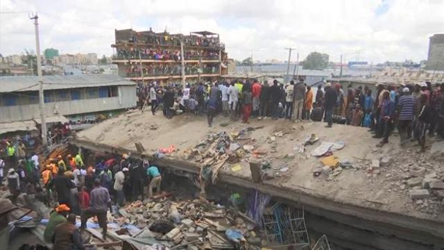 Kenya, crolla un edificio di sei piani: decine le persone ferite