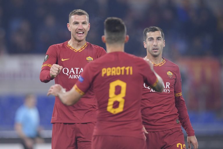 Calcio, la Roma soffre (2-2) ma si qualifica ai sedicesimi di Europa League