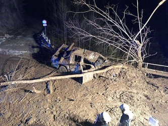 Val Badia (Alto Adige), frana travolge una macchina: ferito il guidatore