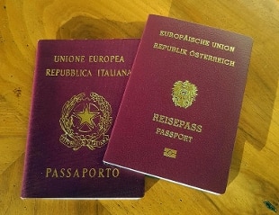 L’Austra frena sul doppio passaporto per i sud-tirolesi