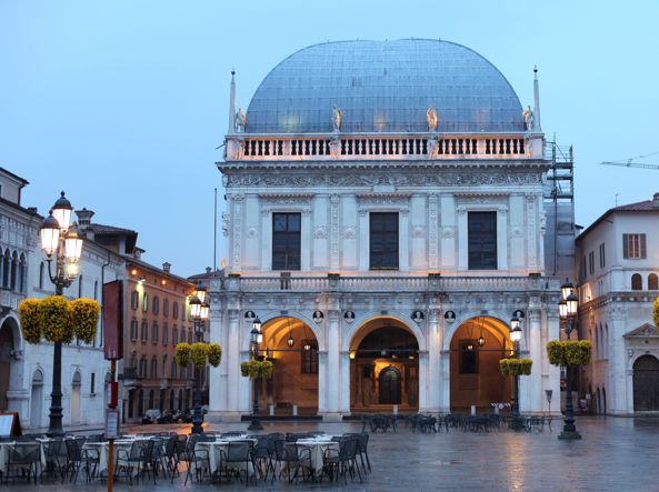 Brescia, il Comune pagherà i funerali del marocchino e della compagna