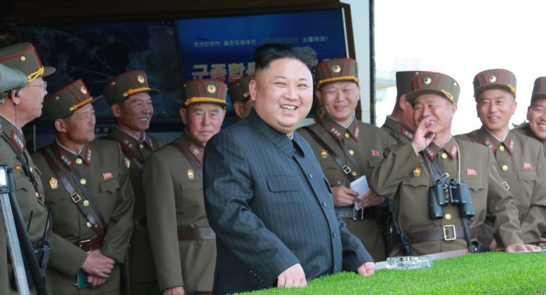 Corea nel Nord, il capo delle forze armate ‘avverte’ gli Usa: “Un attacco sarebbe una cosa orribile per loro”