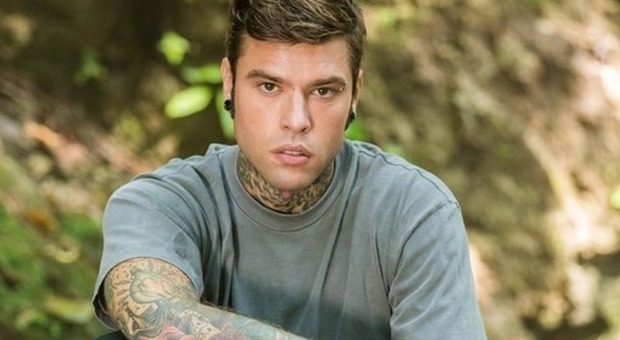 Milano, timori per la salute di Fedez: “Ho fatto degli esami, ho un rischio di sclerosi multipla”