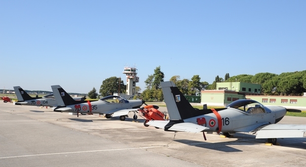 Latina, ex allieva pilota denuncia un atto di nonnismo